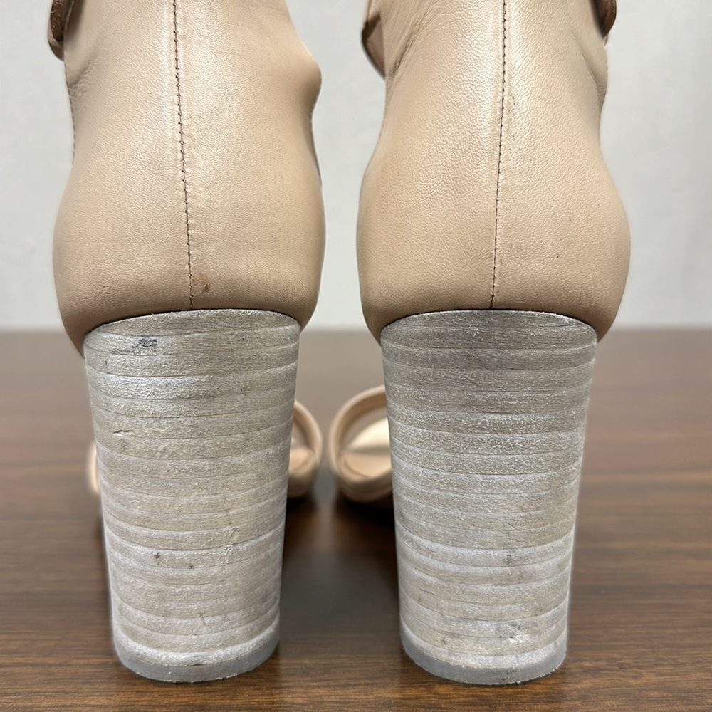 Vince Nolan Leather Sandals - Picture 7 of 16